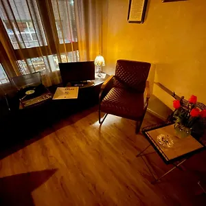 La Maison Nel Cuore Di Free Parking Genoa